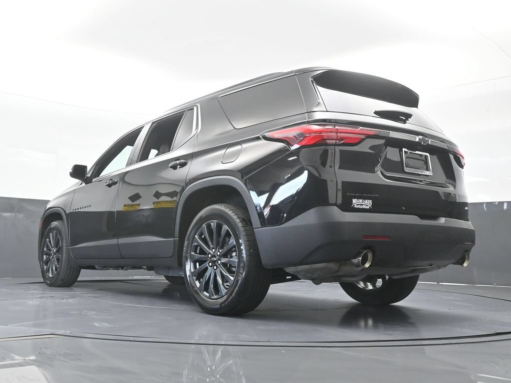 Used 2023 Chevrolet Traverse RS FWD image 70