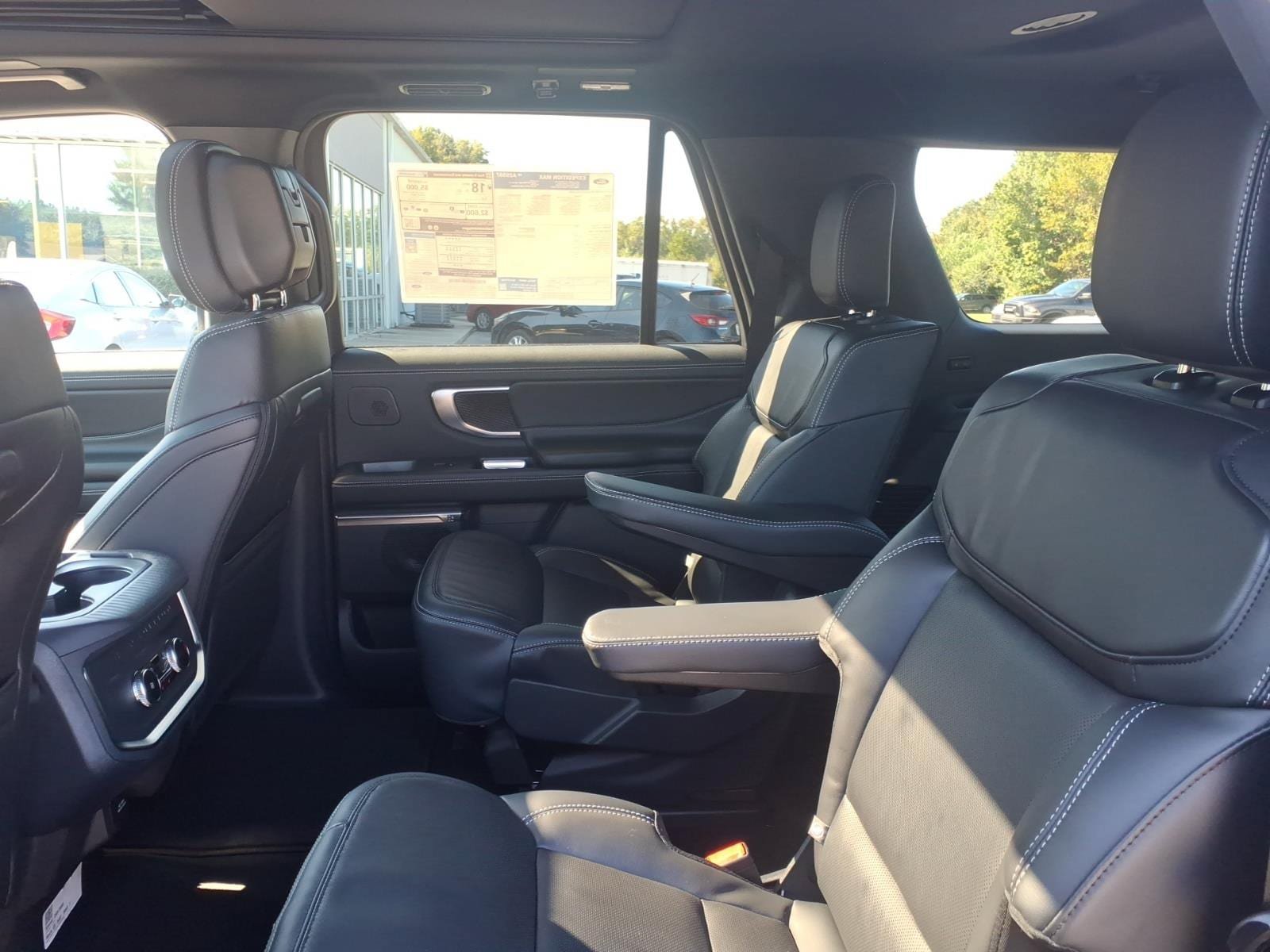 New 2027 Ford Expedition Max Platinum w/ Stealth Appearance Package AWD/4WD image 8