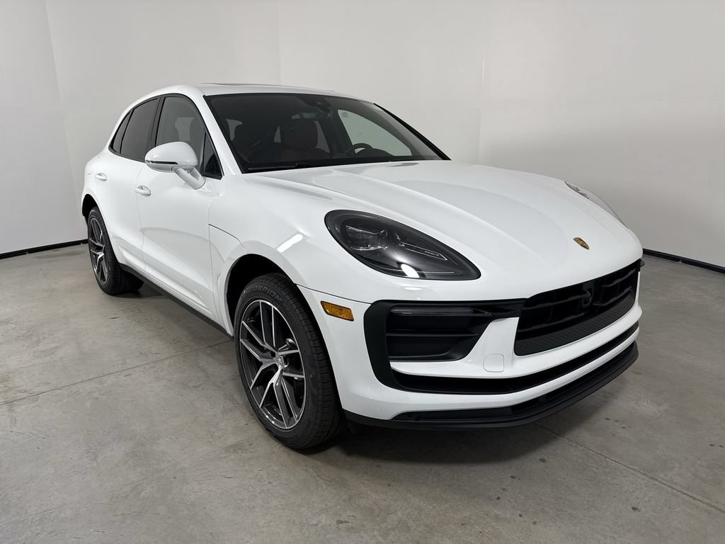New 2026 Porsche Macan AWD/4WD image 9