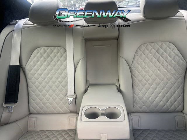 Used 2022 Genesis G70 3.3T RWD image 16