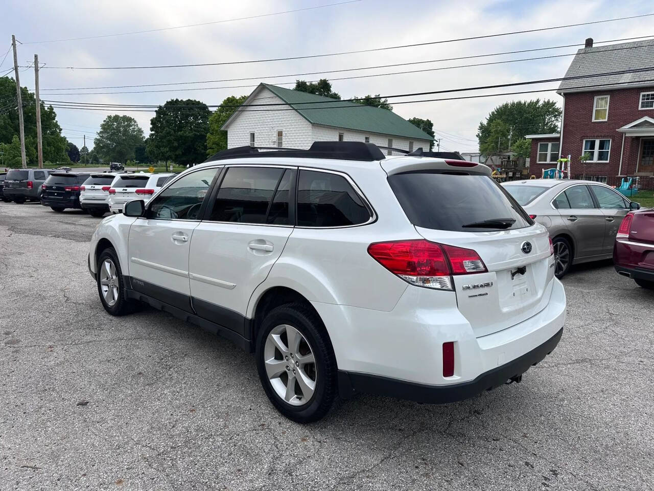 Used 2013 Subaru Outback 2.5i Limited AWD/4WD image 8