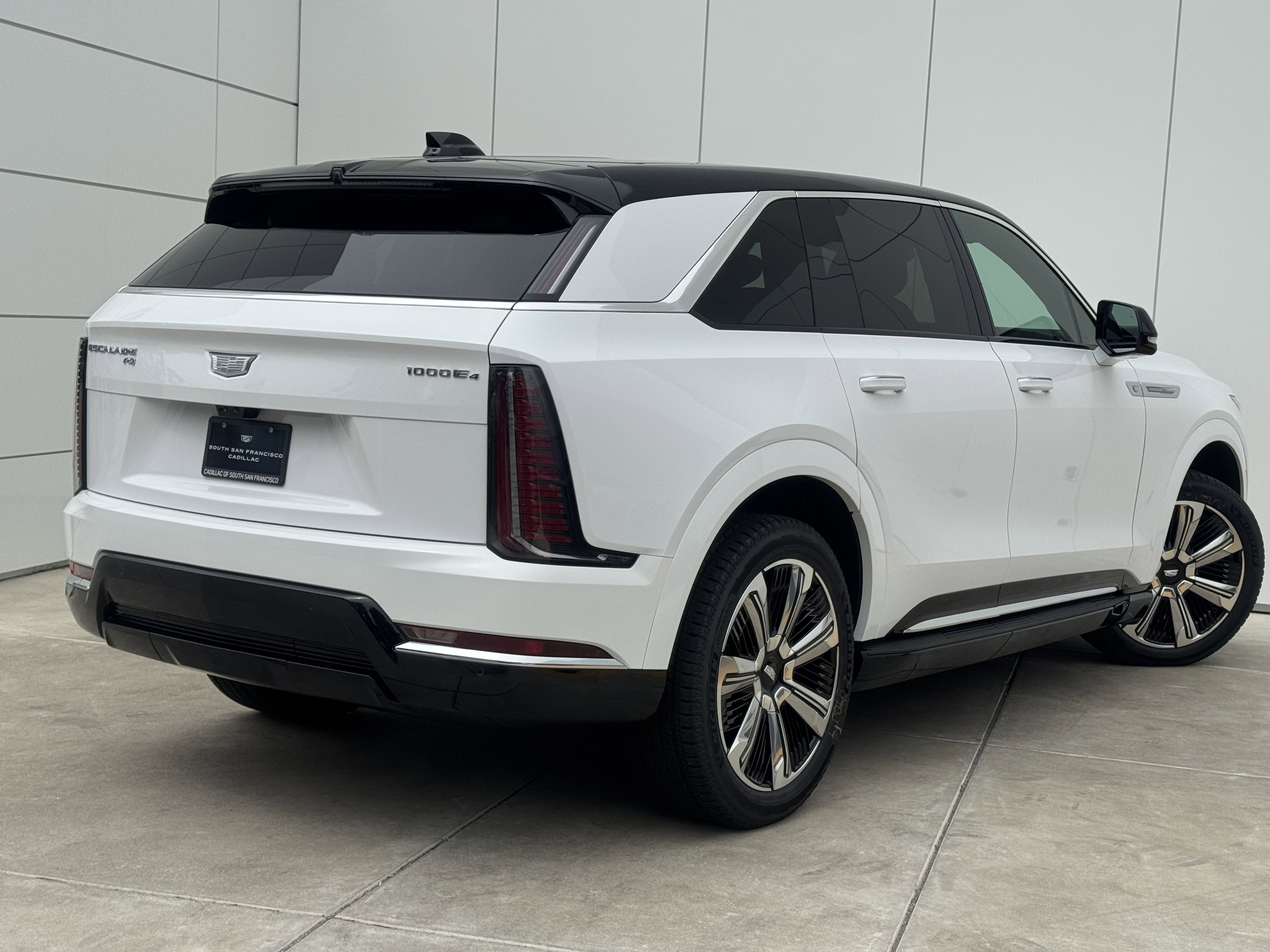 New 2025 Cadillac Escalade IQ Luxury 2 image 7