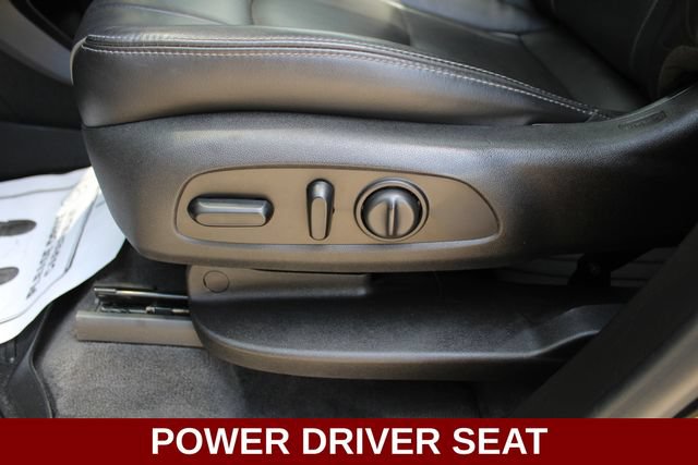 Used 2019 Buick Enclave Avenir w/ Avenir Technology Package AWD/4WD image 3