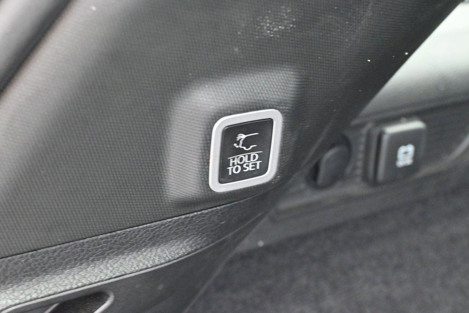 Used 2022 Jeep Grand Cherokee Overland AWD/4WD image 11
