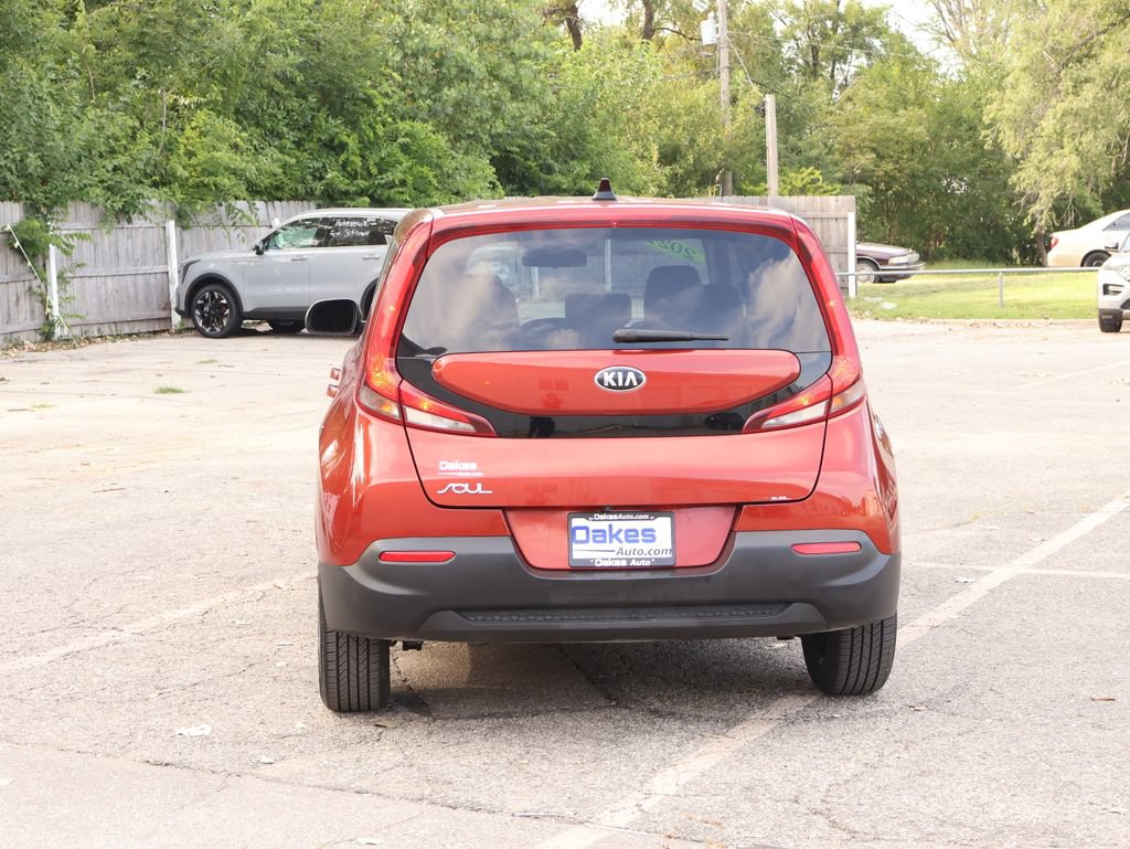 Certified 2021 Kia Soul LX FWD image 7