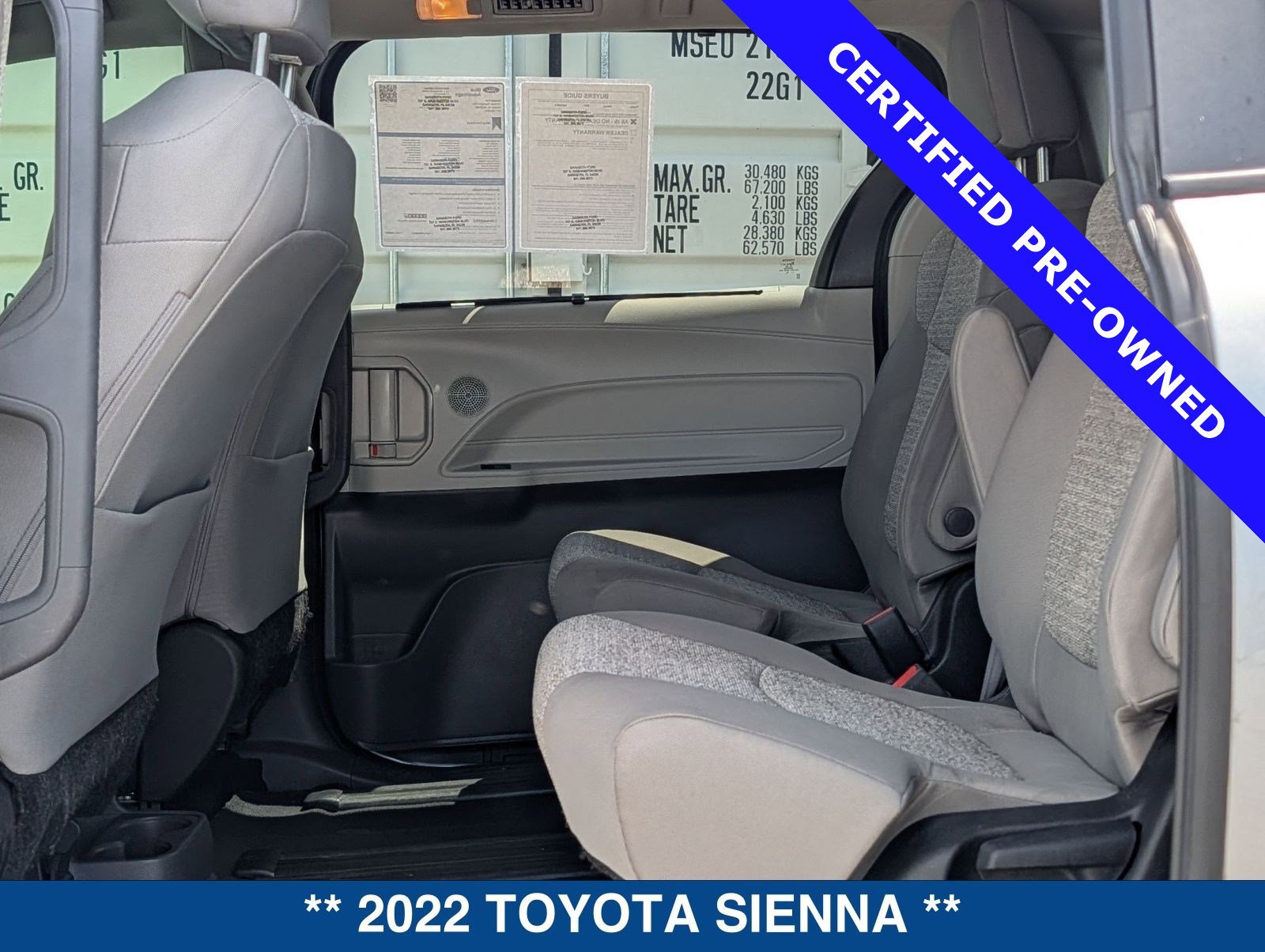 Used 2022 Toyota Sienna LE FWD image 14