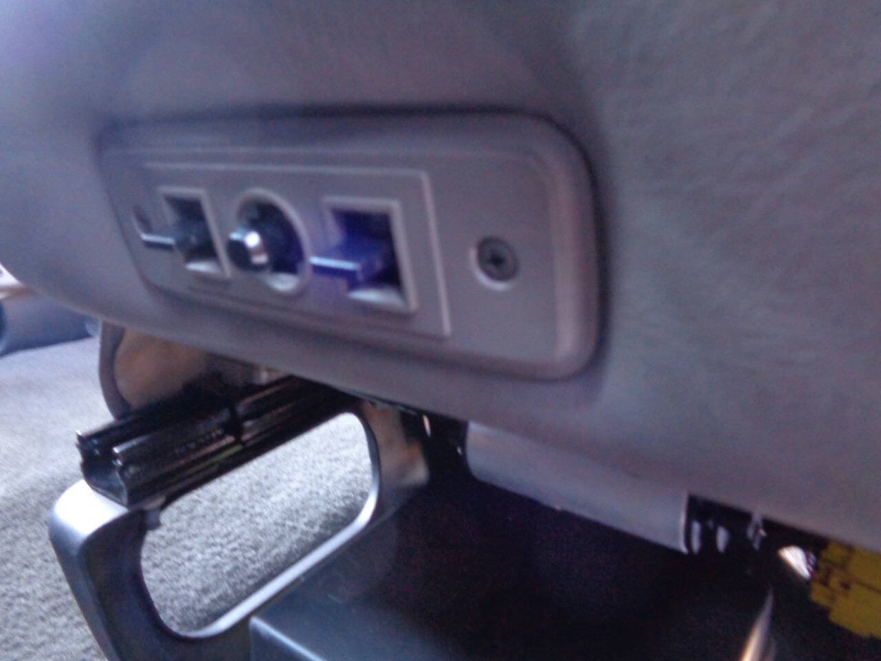 Used 2016 GMC Savana 3500 LT w/ LT Preferred Equipment Group RWD image 29