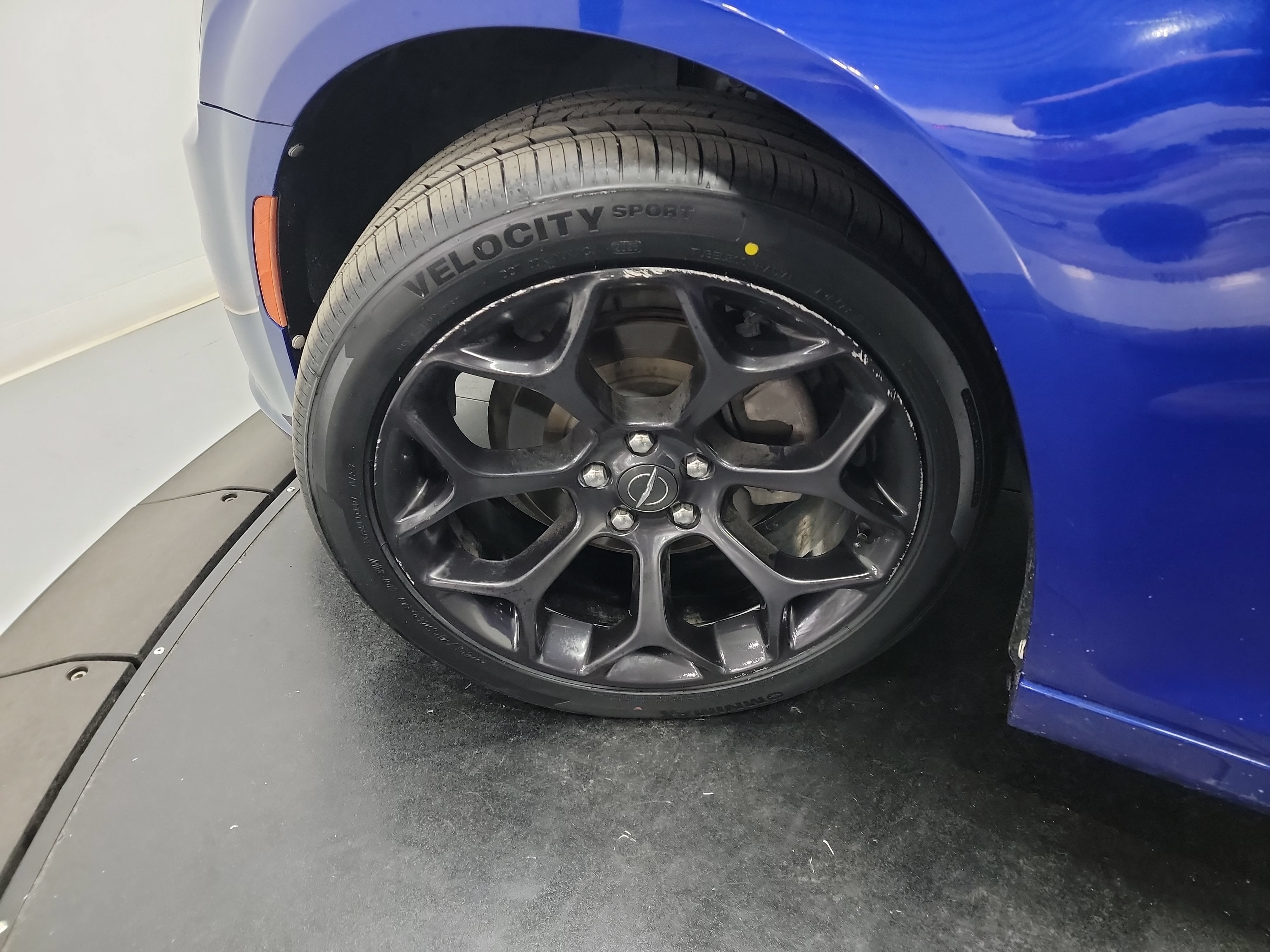Used 2019 Chrysler 300 S w/ S Model Appearance Package RWD image 28