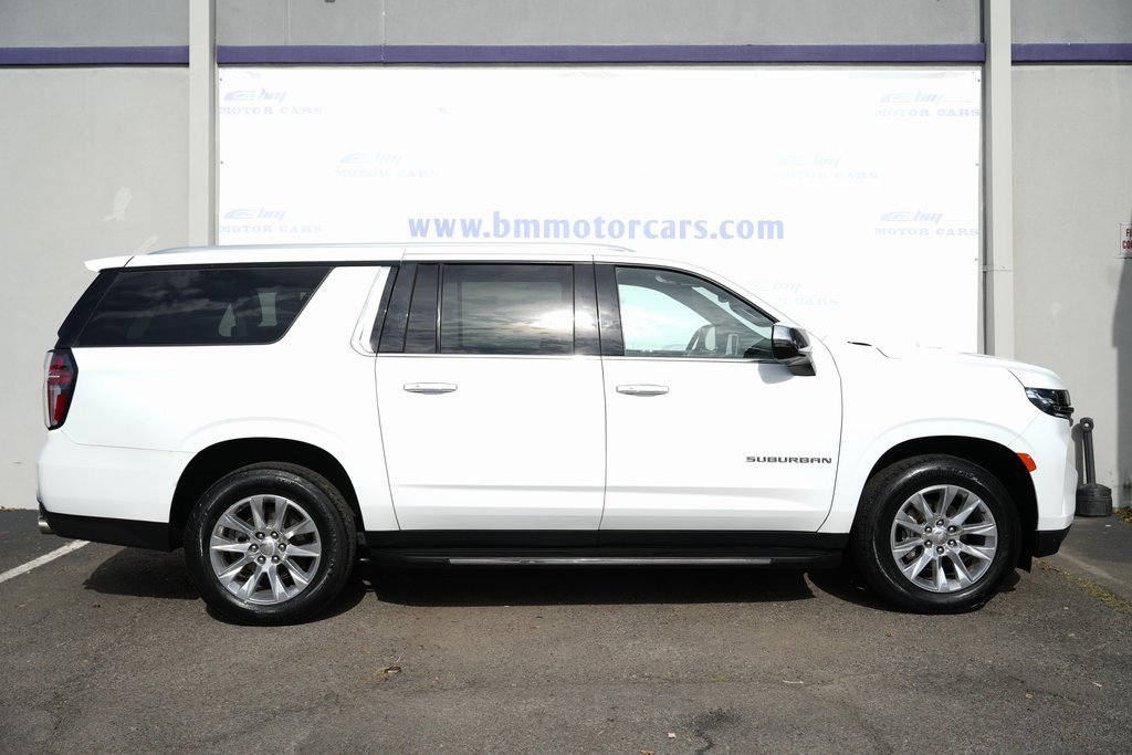 Used 2023 Chevrolet Suburban Premier image 7
