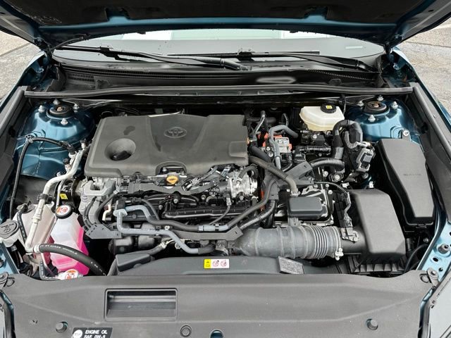 Used 2025 Toyota Camry SE image 11
