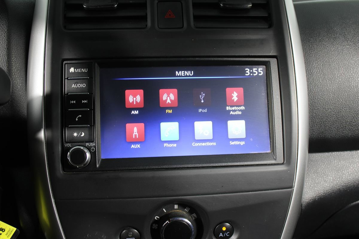 Used 2019 Nissan Versa SV FWD image 13