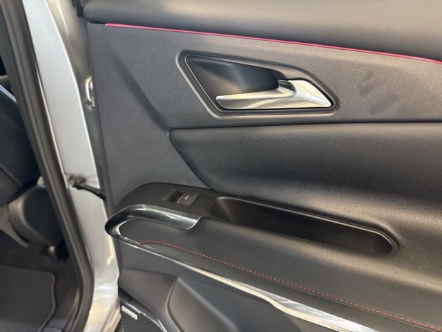 Used 2024 Chevrolet Traverse RS image 45