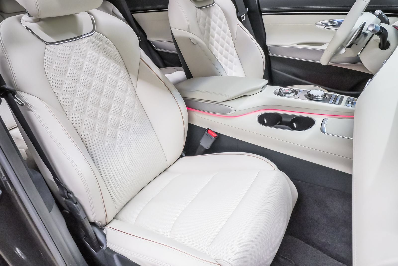 Certified 2023 Genesis Electrified GV70 w/ Prestige Package AWD/4WD image 15
