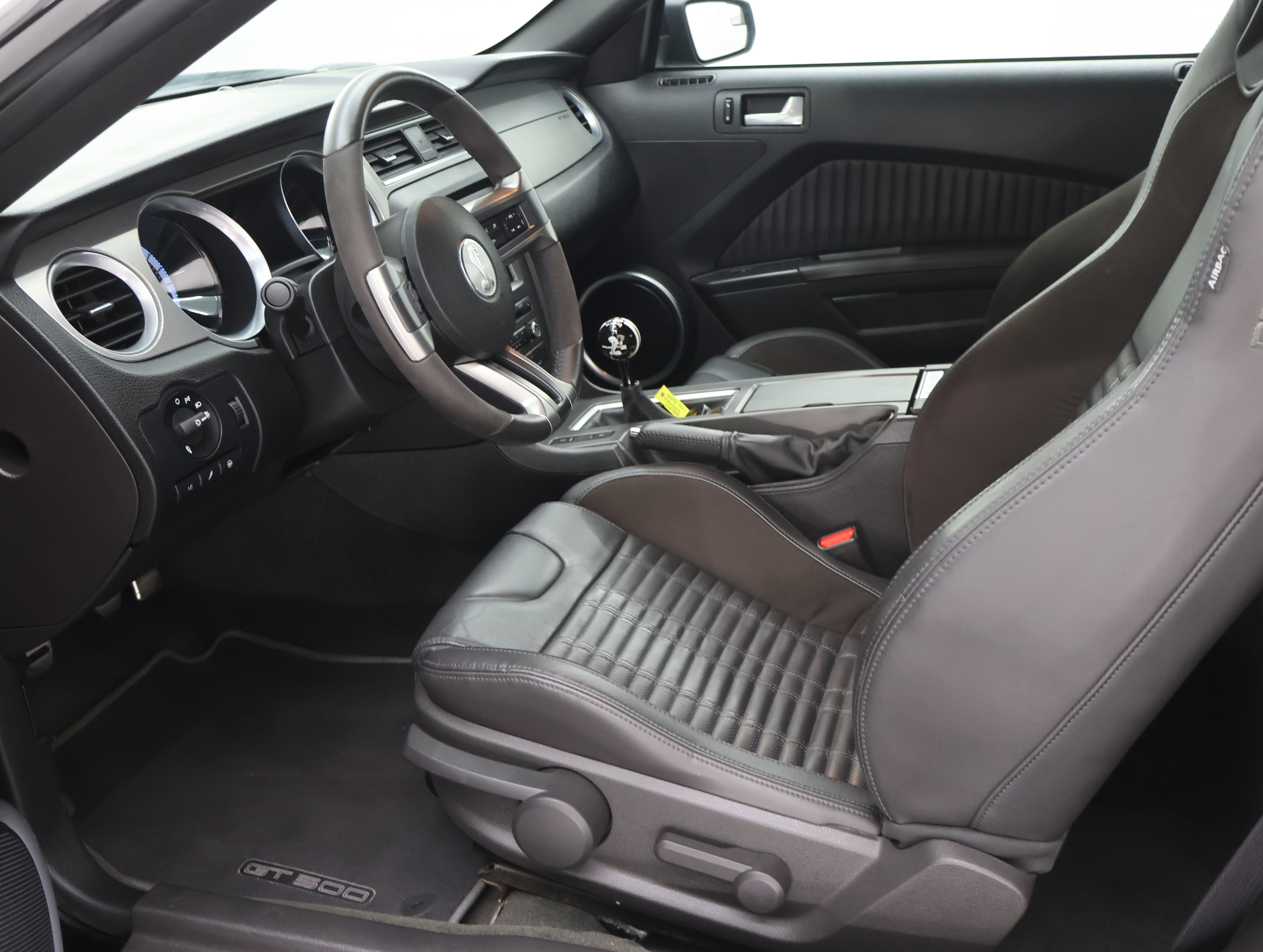Used 2014 Ford Mustang Shelby GT500 RWD image 7