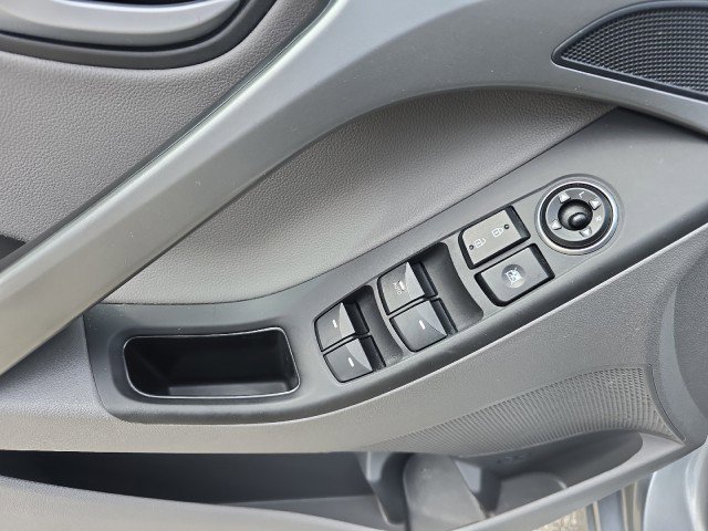 Used 2016 Hyundai Elantra Limited FWD image 14