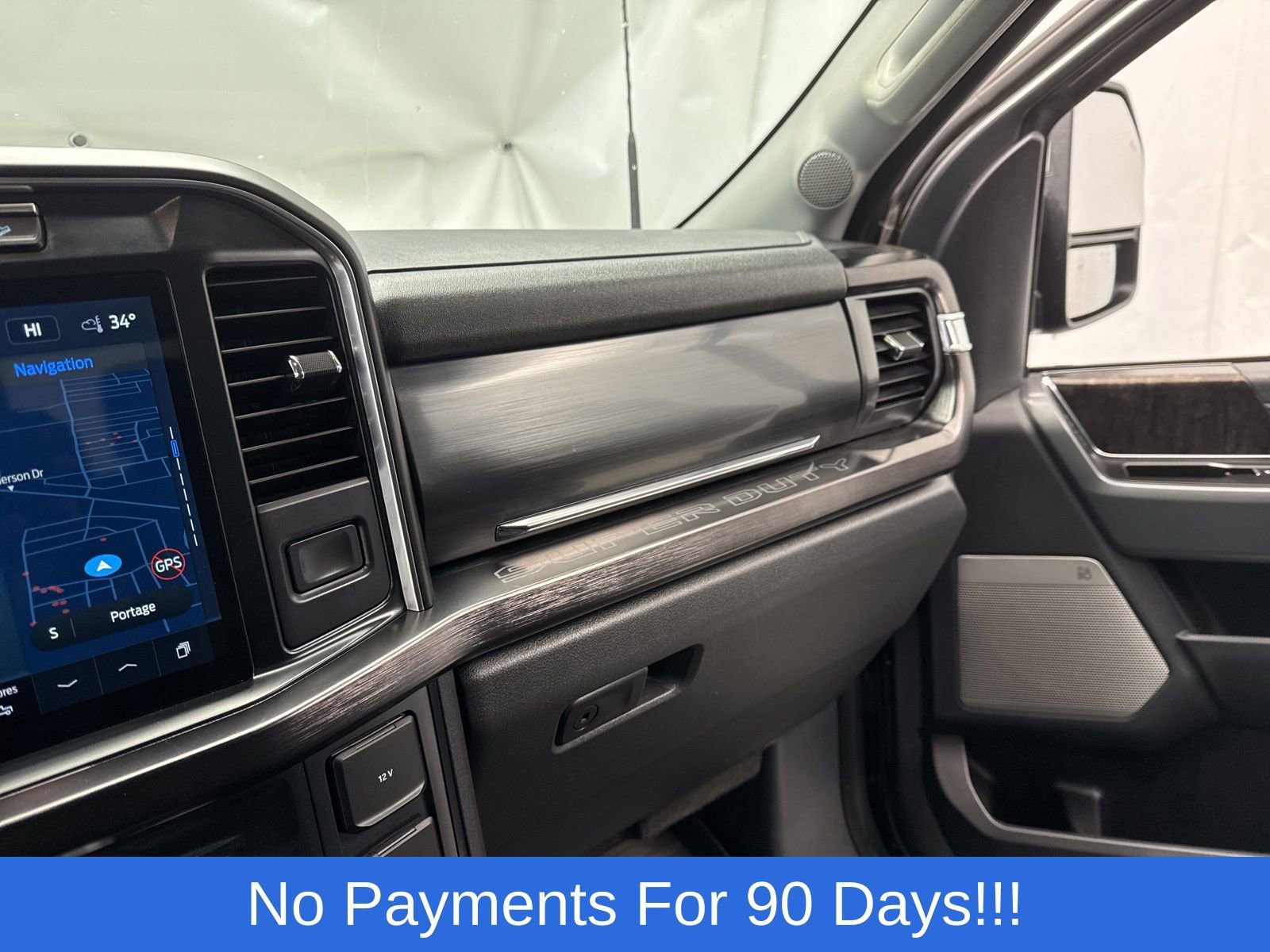 Used 2023 Ford F350 Lariat w/ Chrome Package image 29