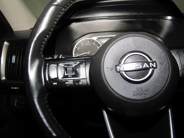 Used 2023 Nissan Pathfinder SL FWD image 5