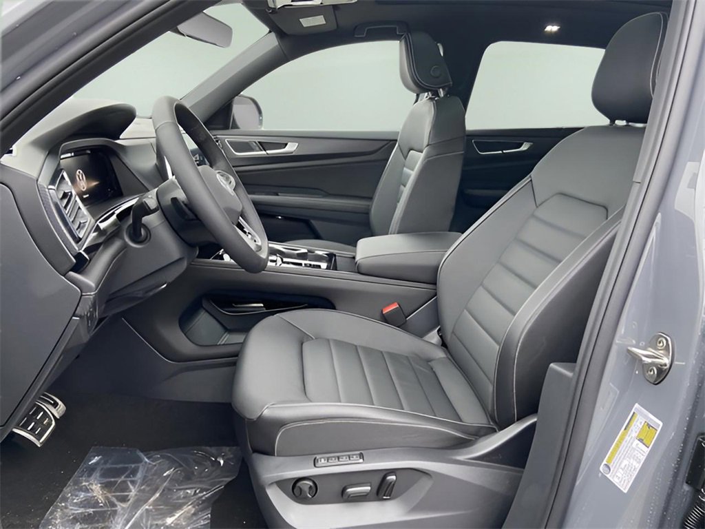 New 2025 Volkswagen Atlas Cross Sport SEL R-Line image 8