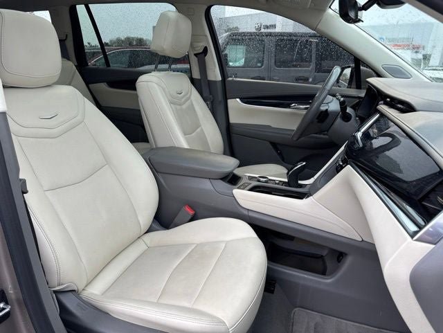 Certified 2023 Cadillac XT6 Premium Luxury w/ Technology Package AWD/4WD image 27