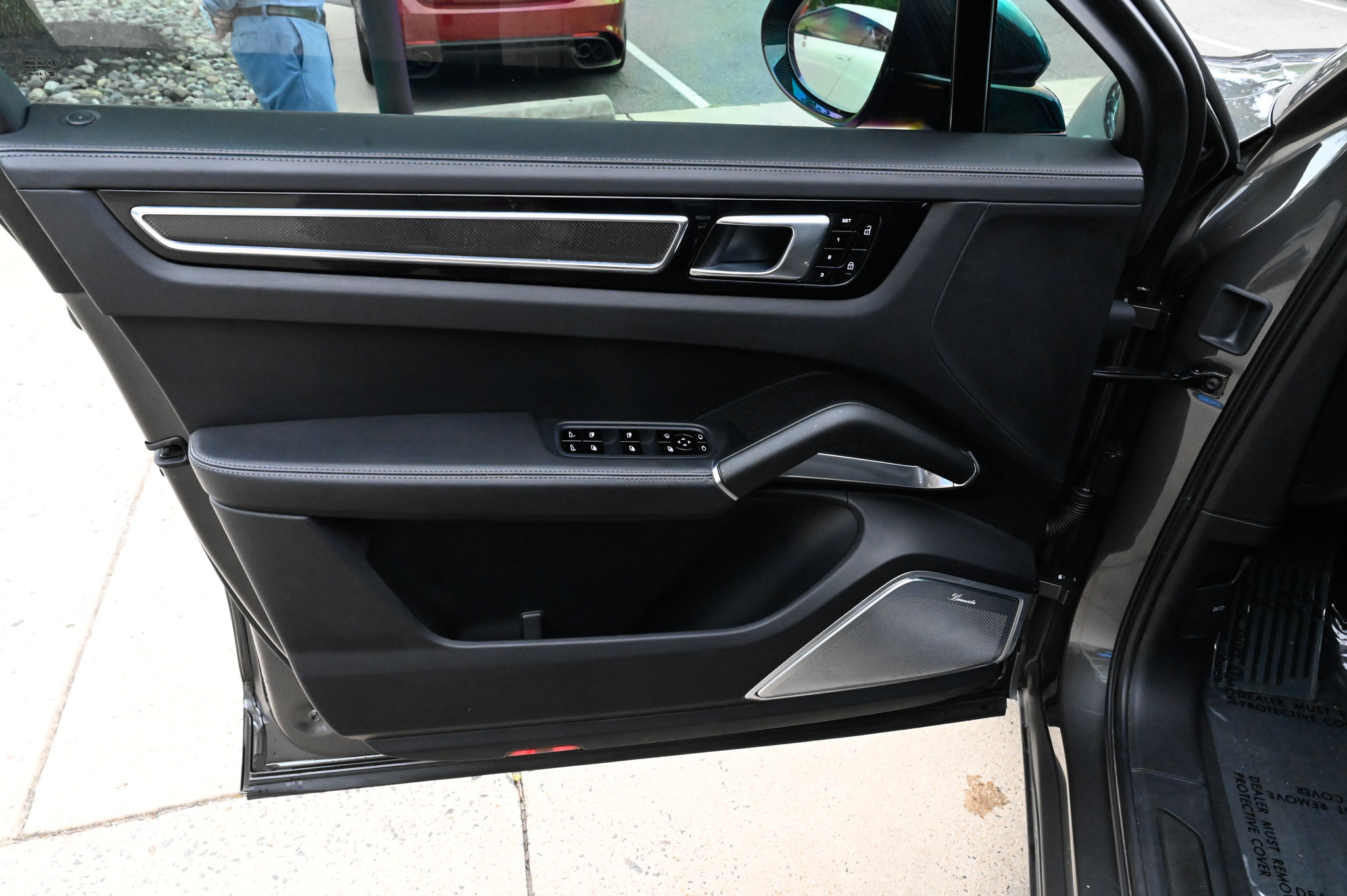 Used 2021 Porsche Cayenne Turbo AWD/4WD image 20