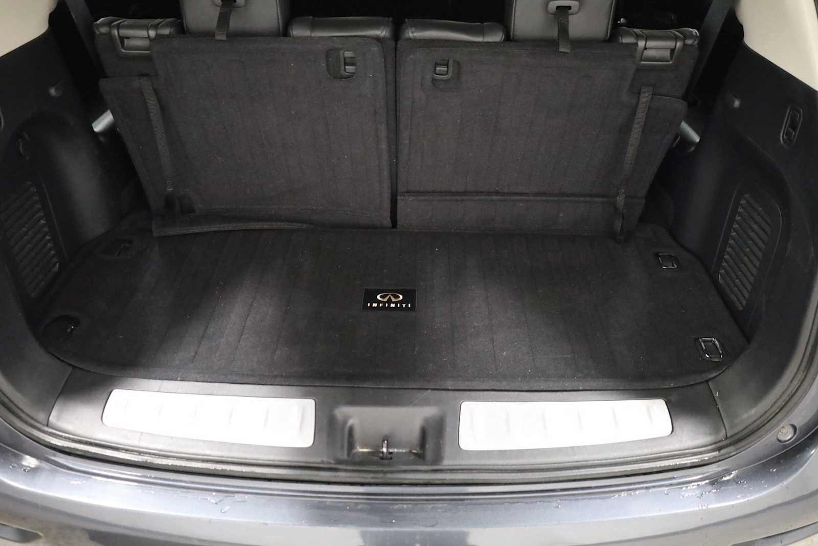 Used 2013 INFINITI JX35 AWD w/ Premium Pkg image 37