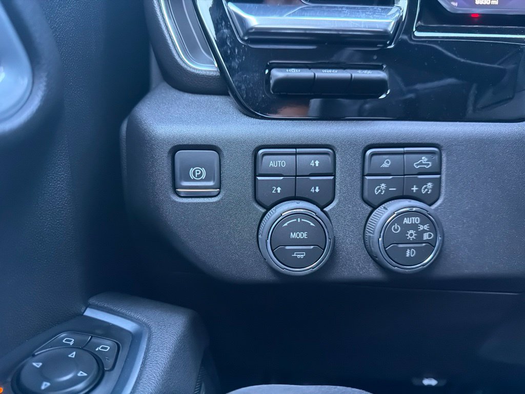 Certified 2026 Chevrolet Silverado 1500 LTZ w/ LTZ Premium Package AWD/4WD image 28