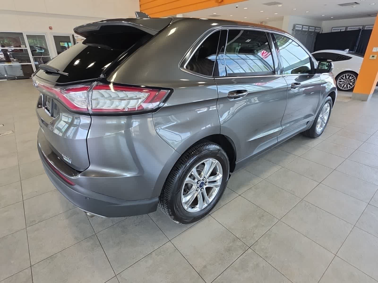 Used 2018 Ford Edge SEL w/ Equipment Group 201A AWD/4WD image 9