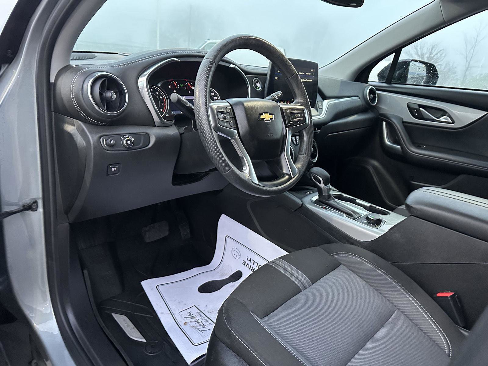 Used 2024 Chevrolet Blazer LT w/ Convenience Package FWD image 19