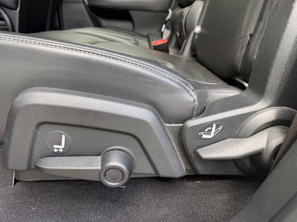 Used 2014 Dodge Journey Limited w/ Driver Convenience Group AWD/4WD image 26
