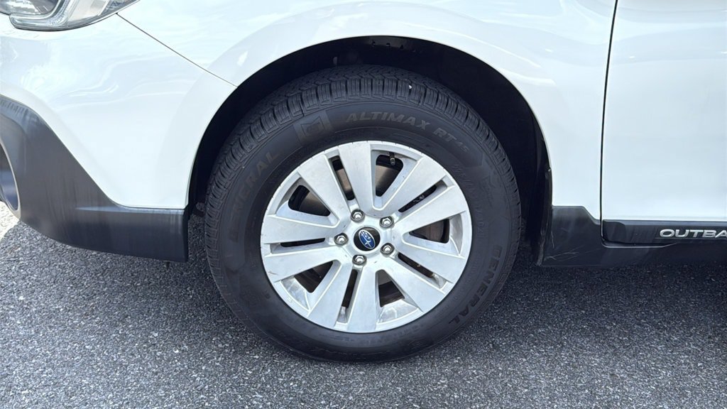 Used 2019 Subaru Outback 2.5i Premium AWD/4WD image 8