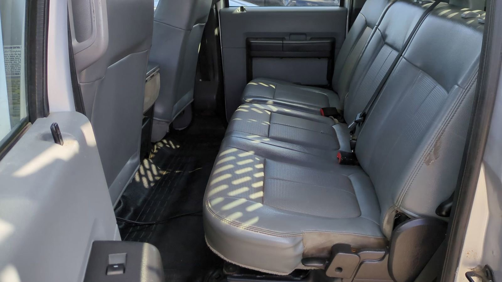 Used 2016 Ford F550 2WD Crew Cab Super Duty image 27