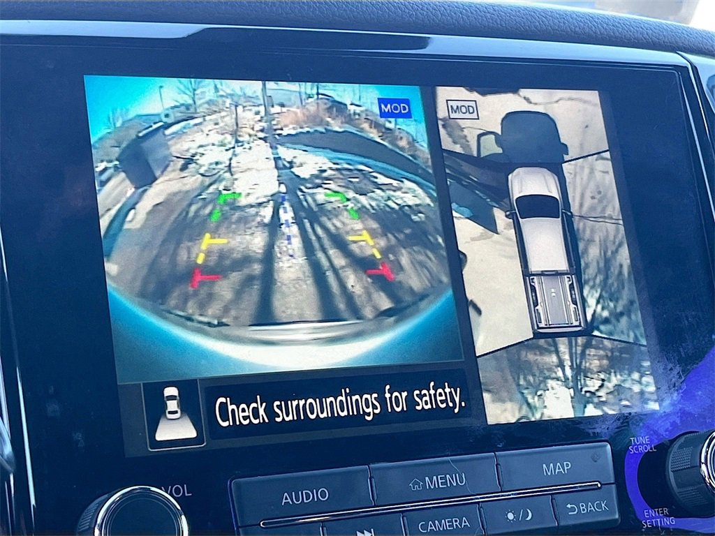 Used 2024 Nissan Titan Platinum Reserve w/ Moonroof Package image 14