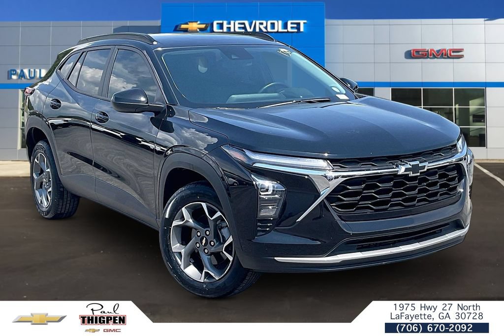Used 2024 Chevrolet Trax LT w/ Driver Confidence Package FWD image 1