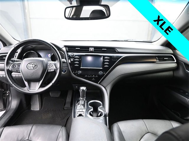 Used 2018 Toyota Camry XLE image 10