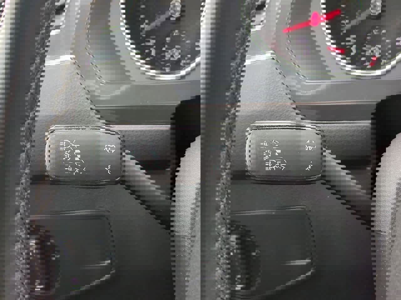 Used 2019 Volkswagen Tiguan SE w/ Panoramic Sunroof Package image 27