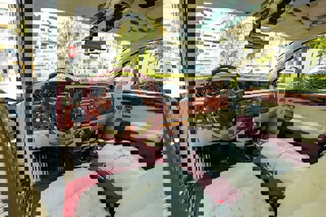 Used 2013 Rolls-Royce Phantom Sedan image 3