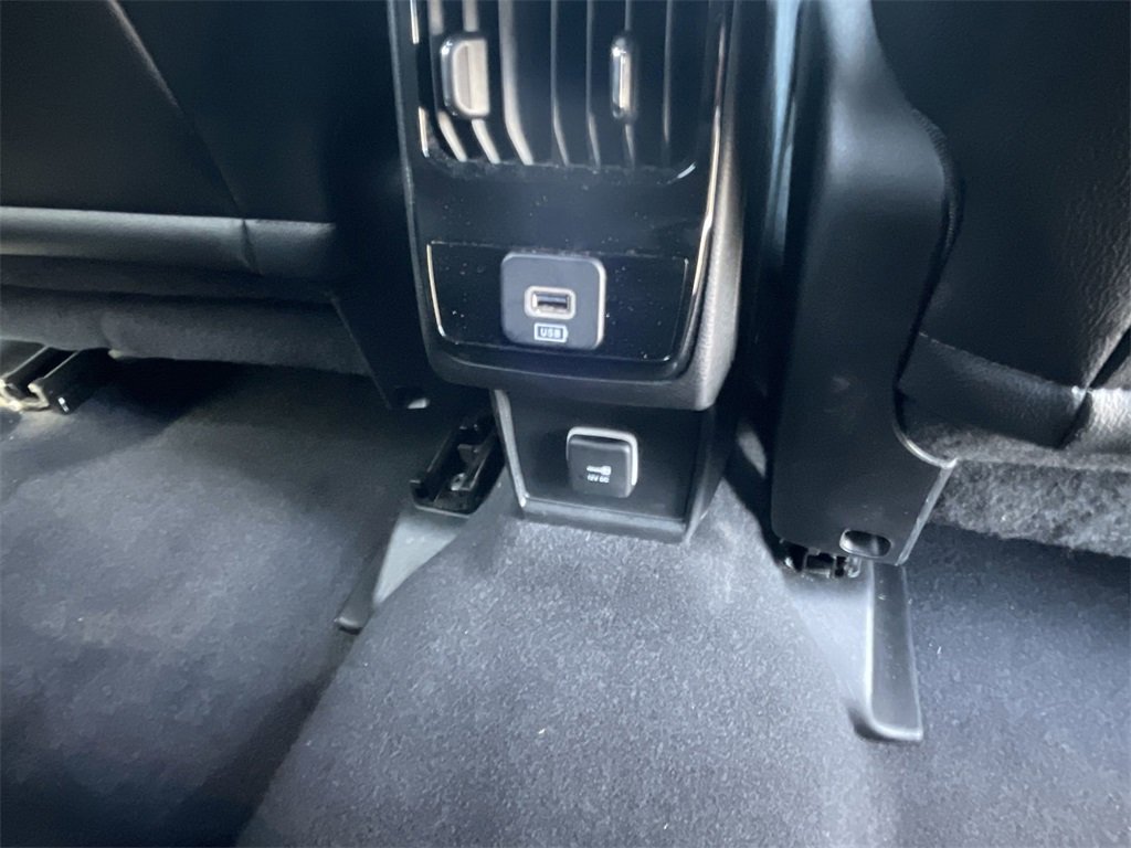 Used 2024 Jeep Compass Limited image 25