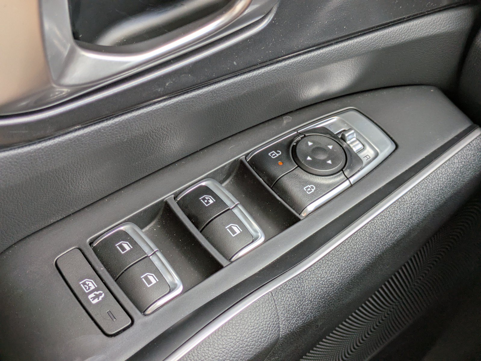 Certified 2026 Kia Sorento S w/ S Panoramic Sunroof Package FWD image 18