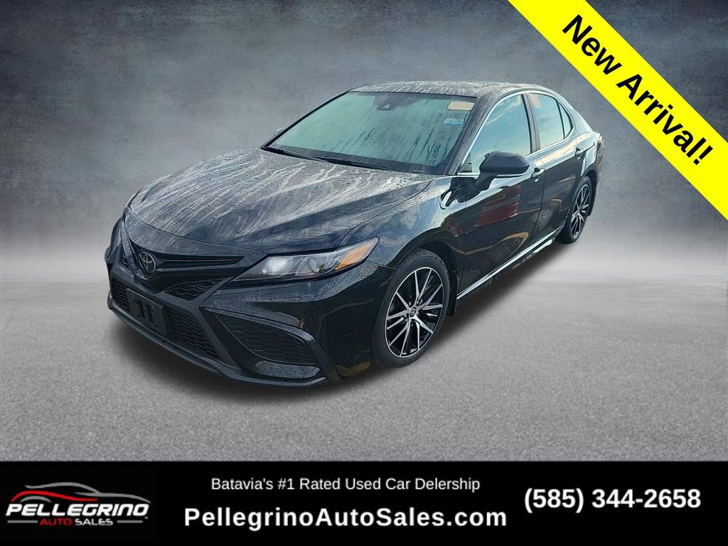 Used 2023 Toyota Camry SE w/ Cold Weather Package
