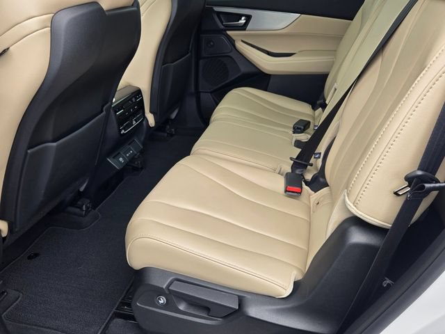 Certified 2025 Acura MDX FWD image 11