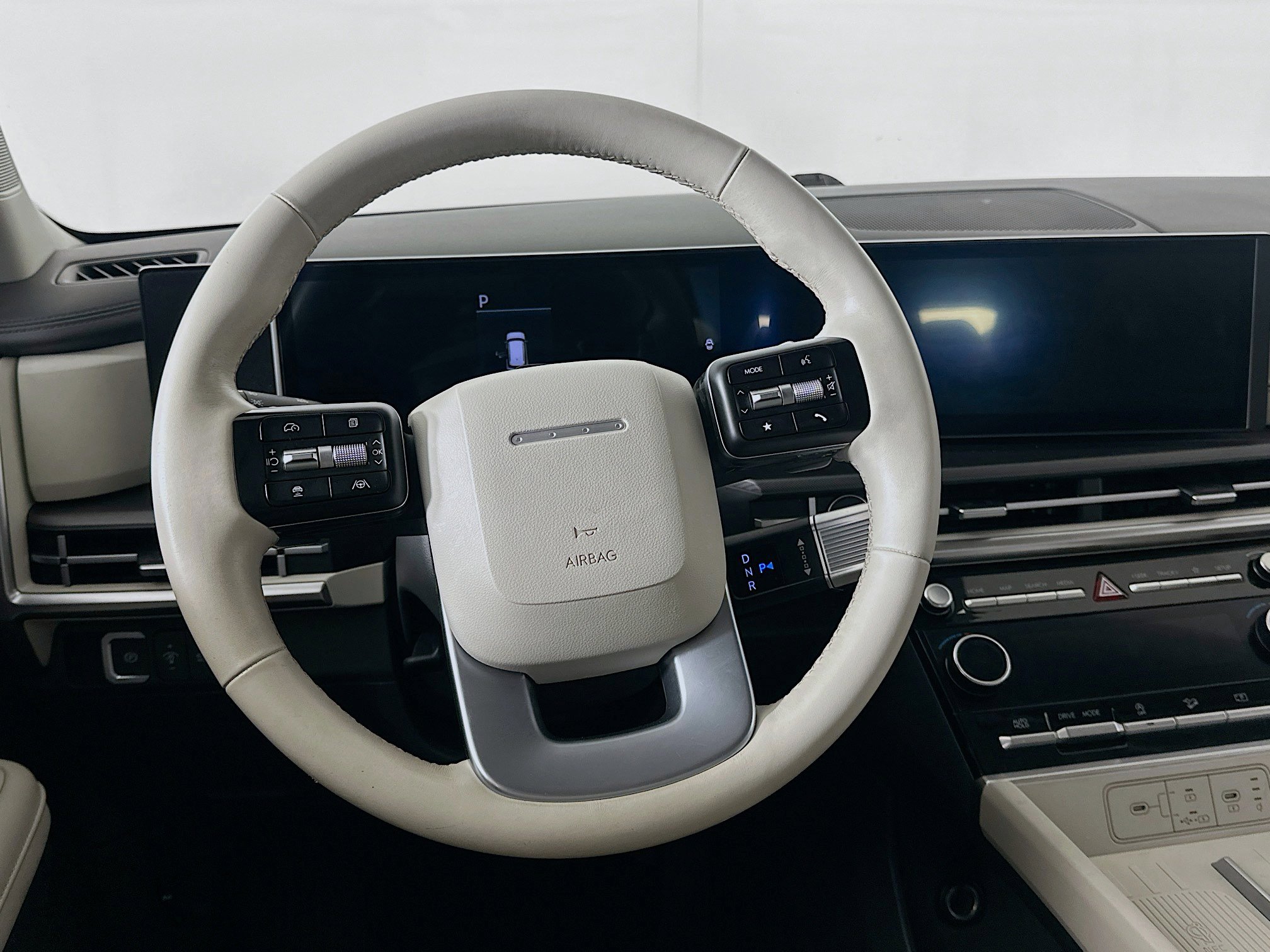 Used 2025 Hyundai Santa Fe SEL image 18