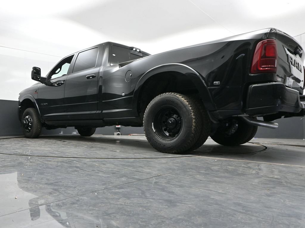 New 2026 RAM 3500 Limited AWD/4WD image 46