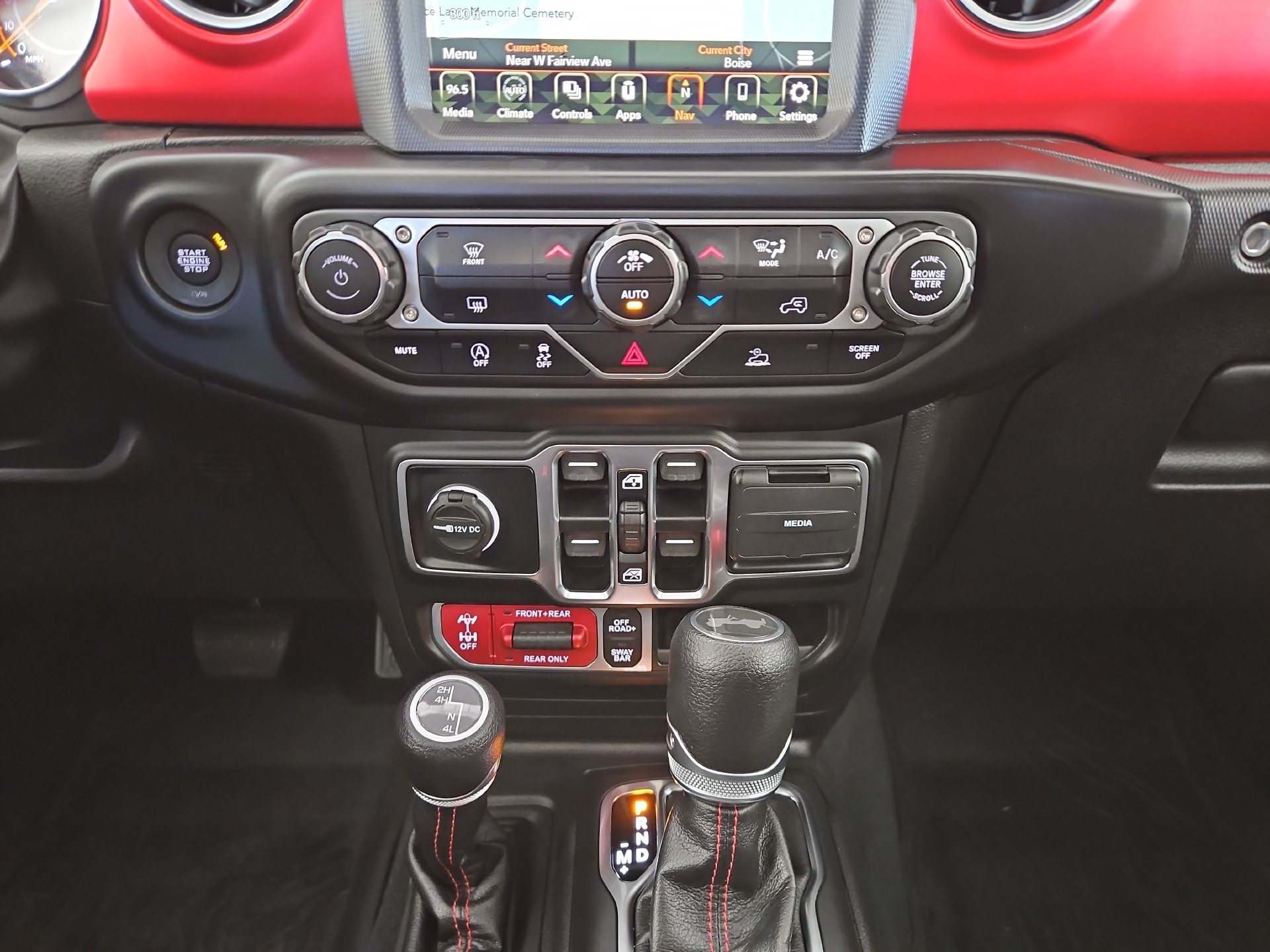 Used 2023 Jeep Wrangler Unlimited Rubicon w/ LED Lighting Group AWD/4WD image 14