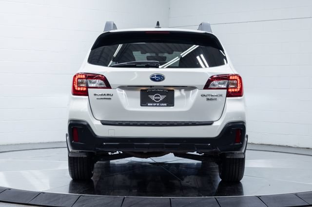 Used 2019 Subaru Outback 3.6R Limited w/ Popular Package #2 AWD/4WD image 7