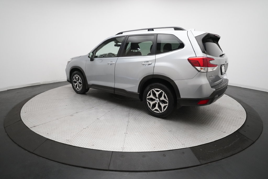 Used 2019 Subaru Forester Premium AWD/4WD image 34