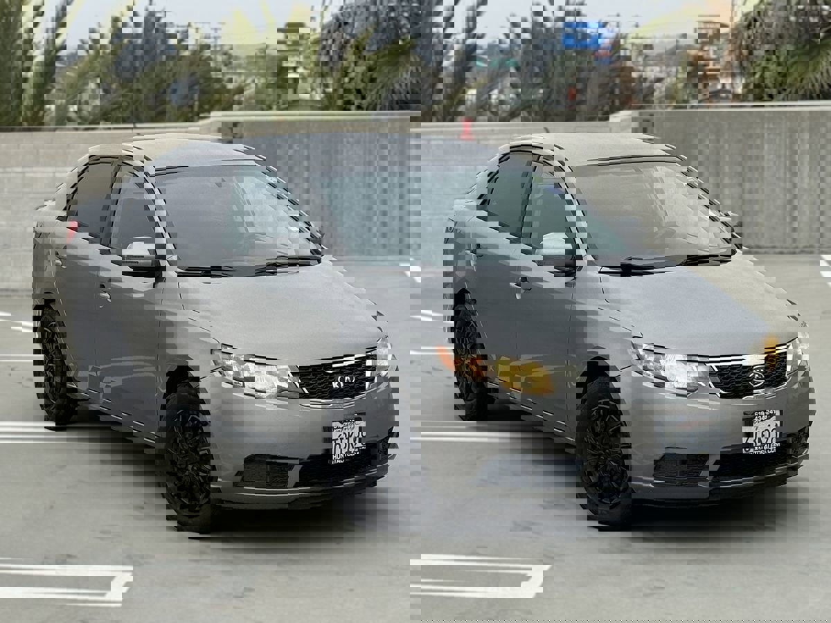 Used 2012 Kia Forte EX image 2