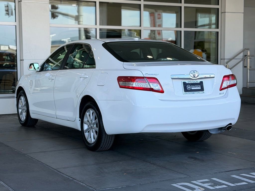 Used 2011 Toyota Camry XLE w/ XLE Extra-Value Pkg #2 image 9