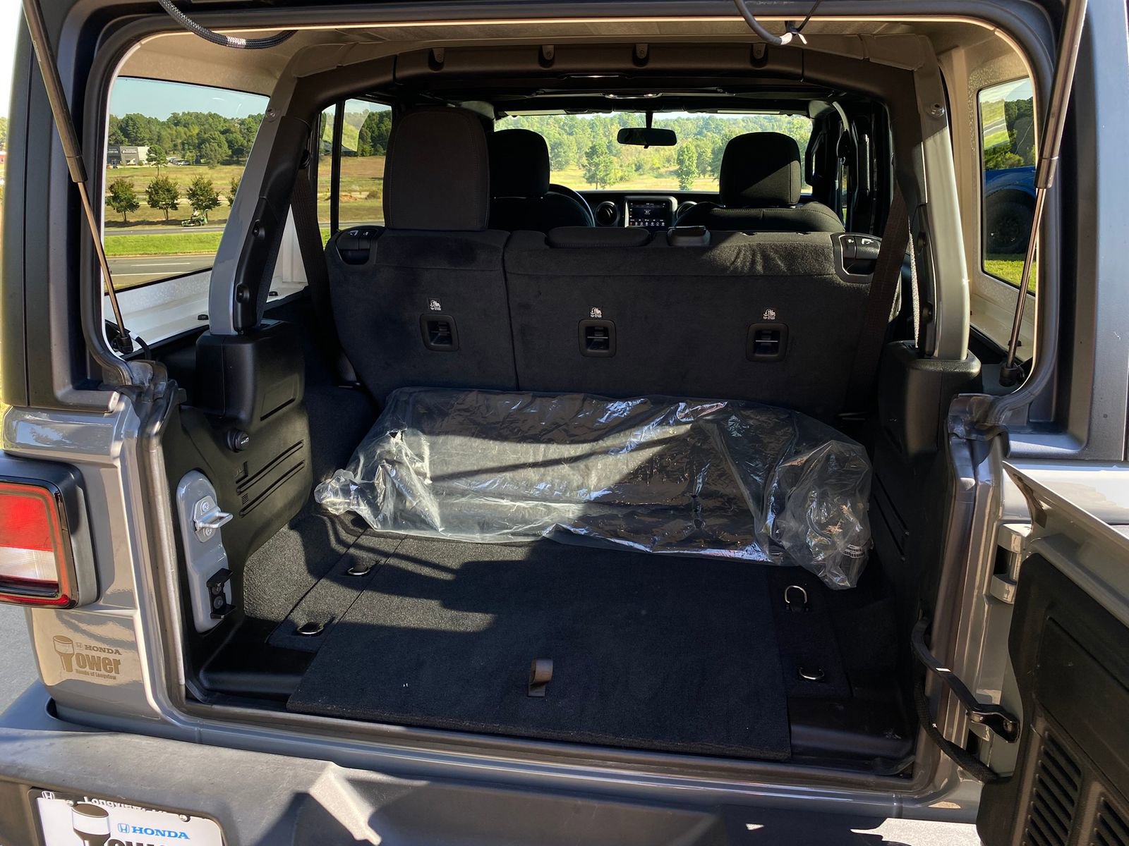 Used 2022 Jeep Wrangler Unlimited Sport image 33