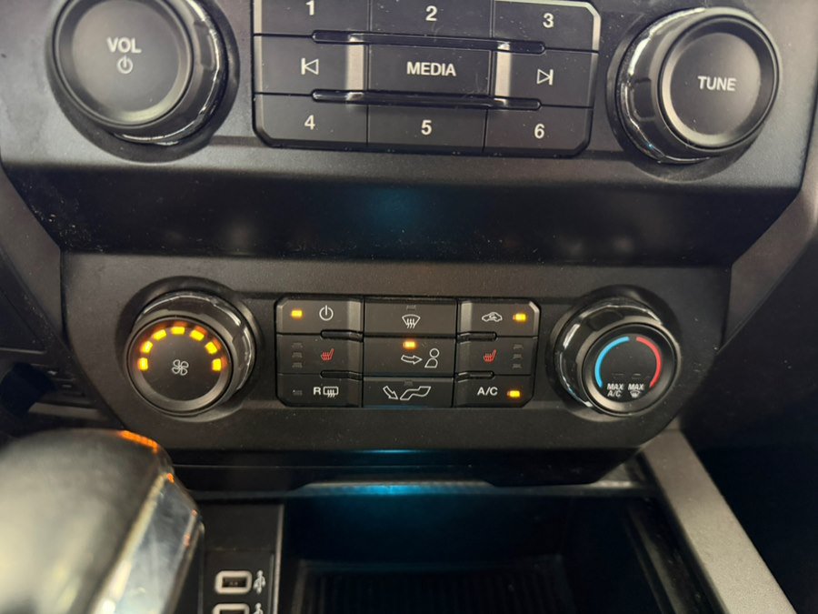 Used 2019 Ford F150 XLT w/ Equipment Group 302A Luxury AWD/4WD image 45