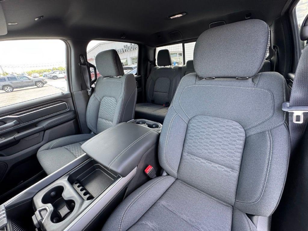 New 2026 RAM 1500 Big Horn AWD/4WD image 17